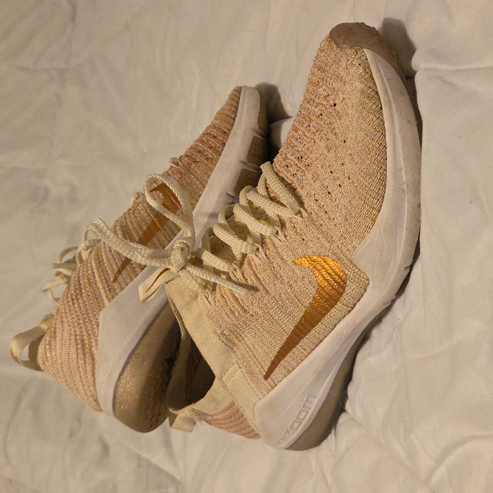 Nike Women's Rose Gold/Pink and Metallic Gold Sneakers